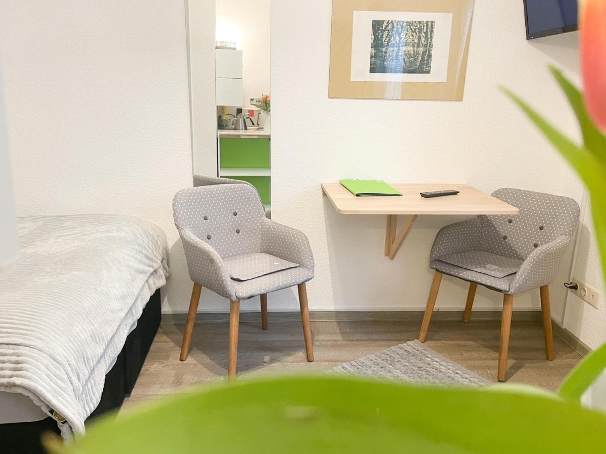 Ferienzimmer Adalonia Hotell Greifswald Exteriör bild