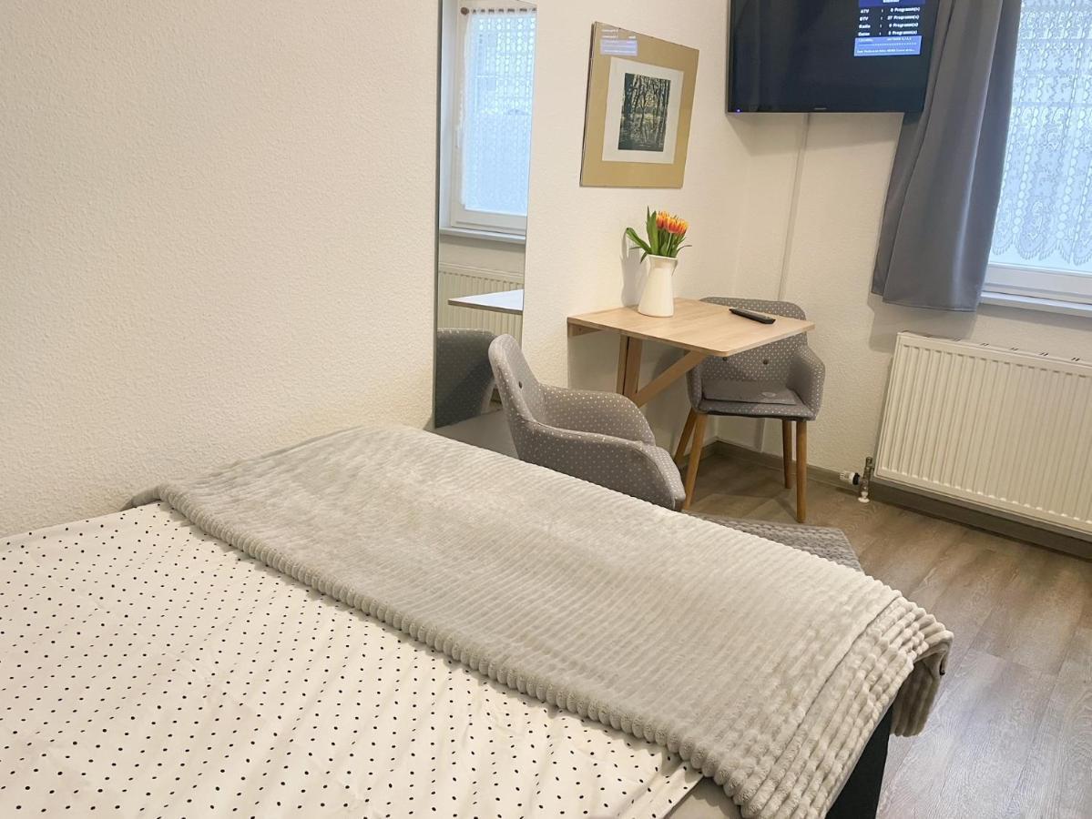 Ferienzimmer Adalonia Hotell Greifswald Exteriör bild